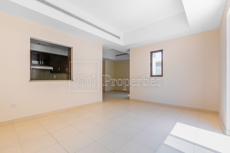 Corner Plot | Single Row | Close to Park
