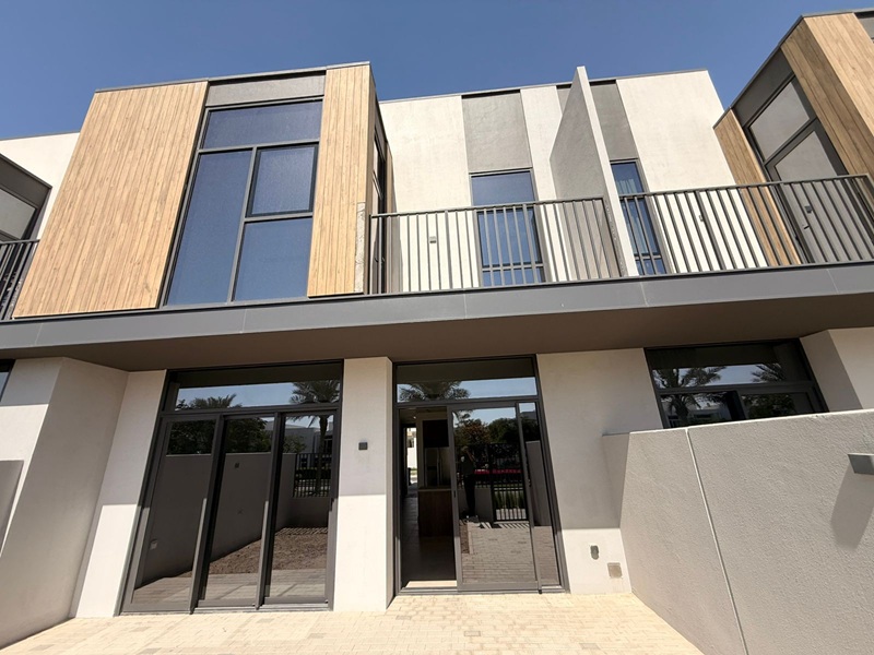 Mudon Al Ranim 3 | 3BR + Maid | Ready to Move | Single Row