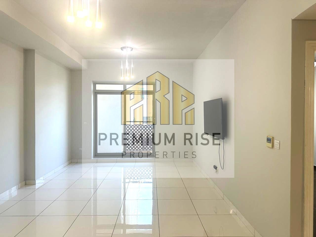 Spacious 1BR | Closed Kitchen | Prime Location | Ready to Move In!
