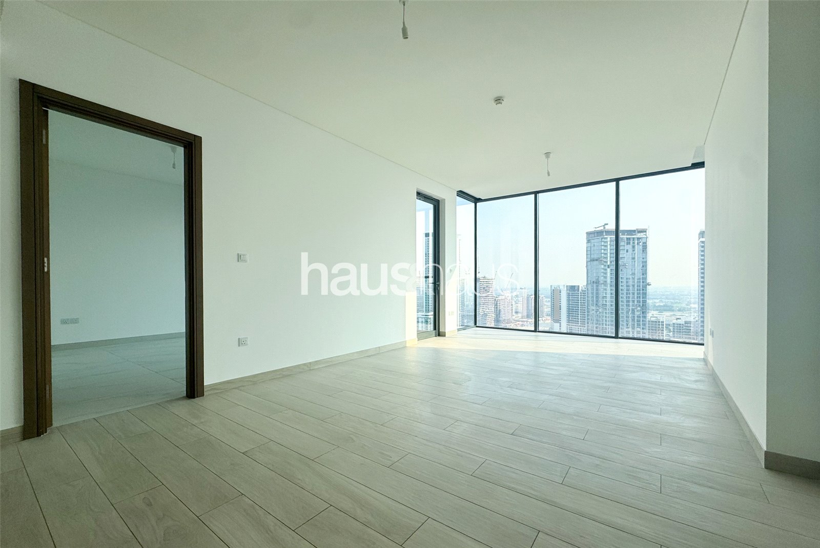 2bed + Maid | Vacant Soon | Downtown View