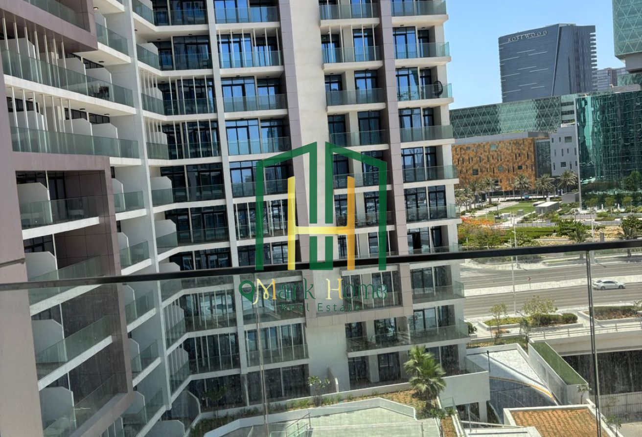 Rentrefund | Fully Furnished | Pool View