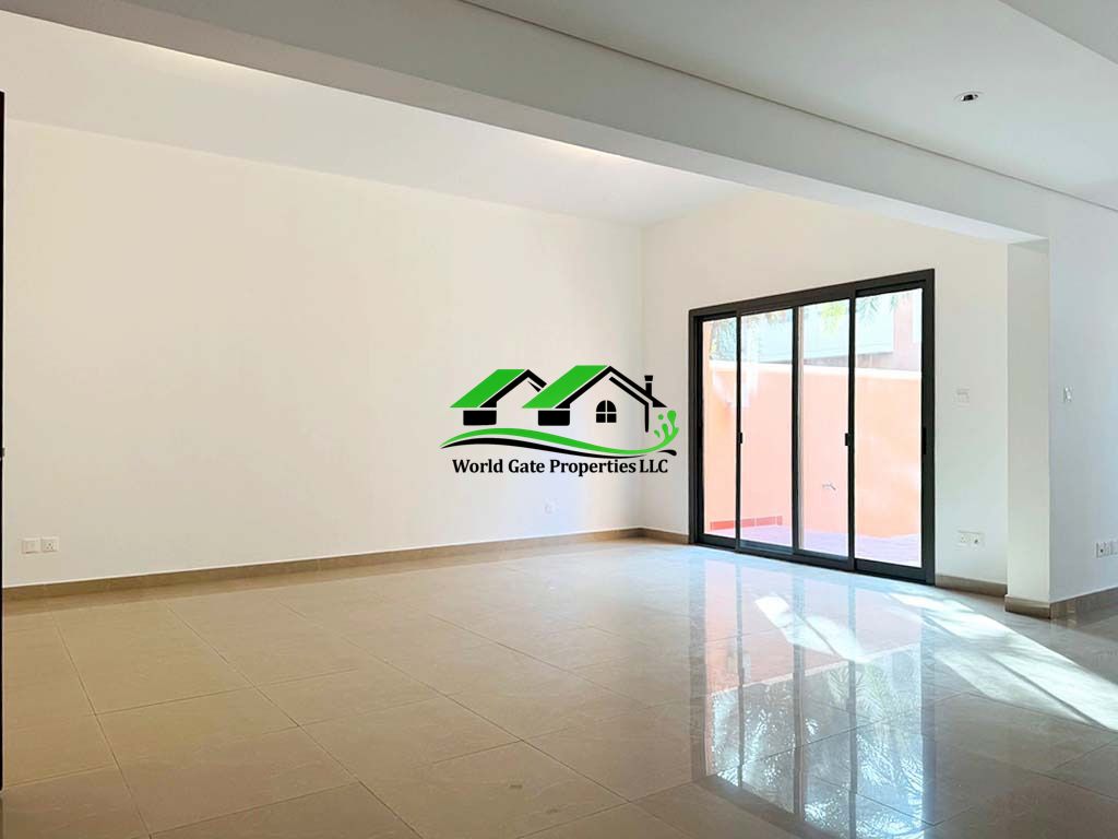 Spacious 4BR Villa Excellent Condition