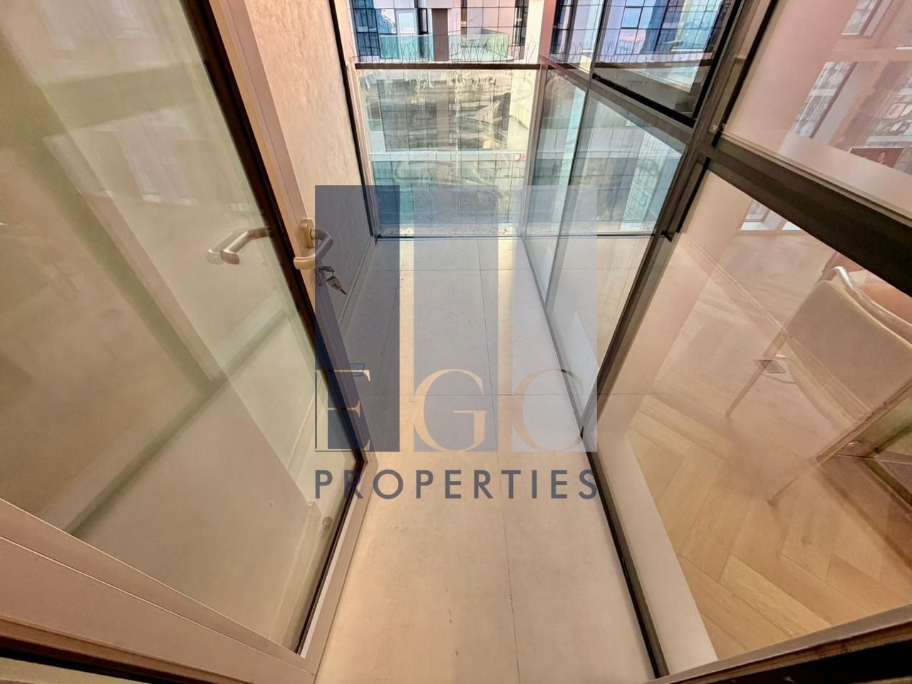 Stunning 3BD | Closed Kitchen | 2 Balconies