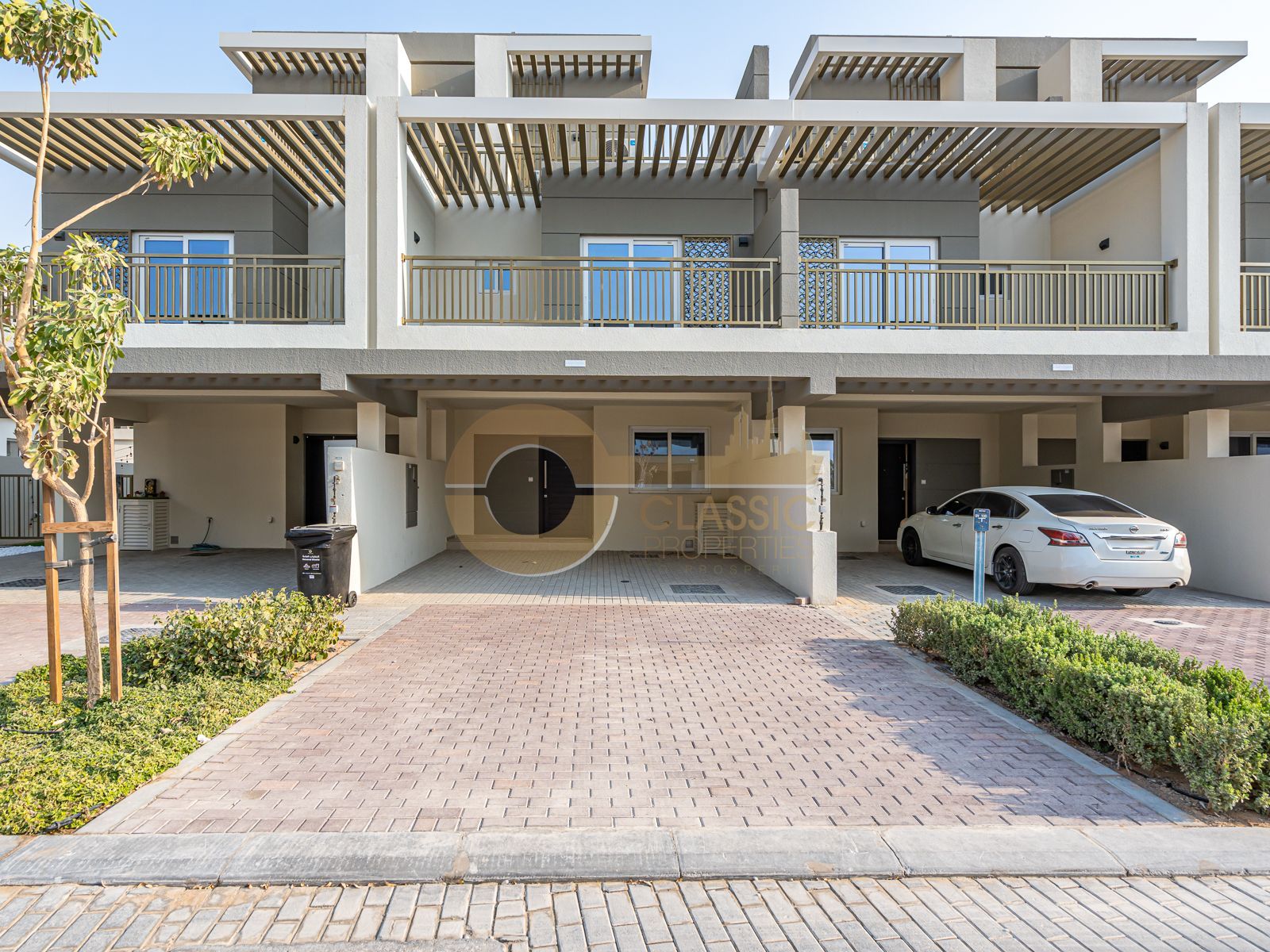 Modern Townhouse | Closed Kitchen | Ready to Rent