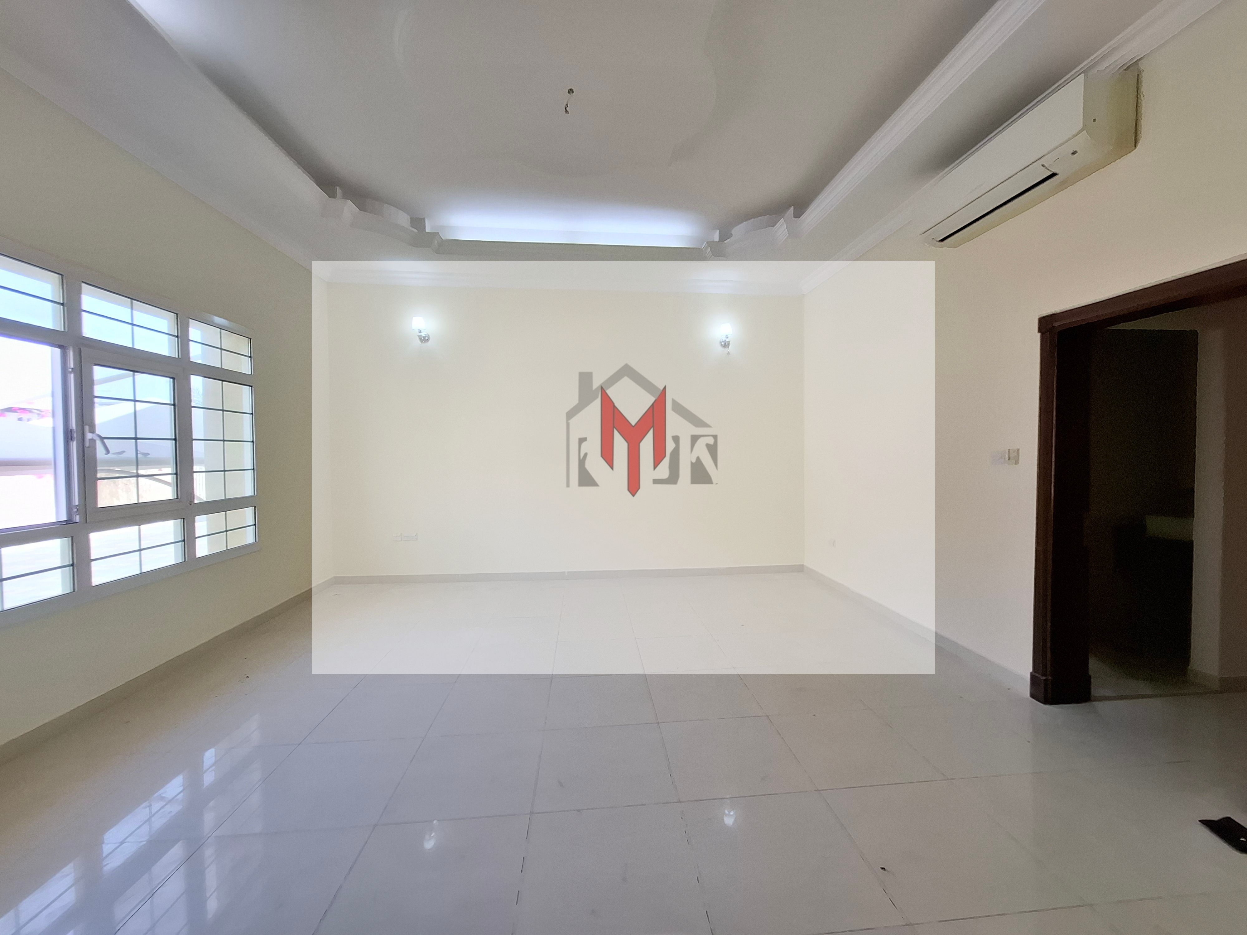 IN COMPOUNDS VILLA WITH 5 MBR VILLA W/ MAID ROOM