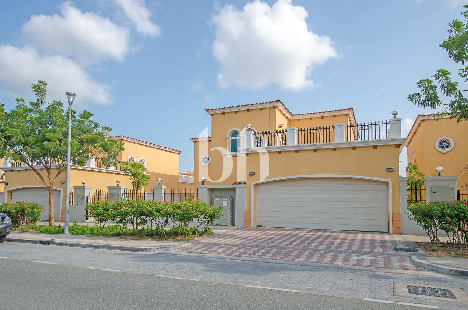 District 2 | 5 Beds | Rented | Internal Location | Facing Park