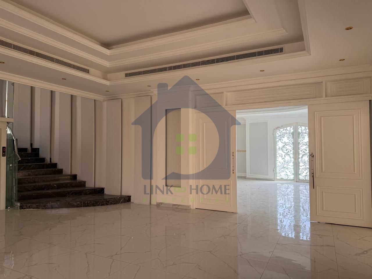 Elegant Design | Prime Location | 8MBR + Maid + Lift