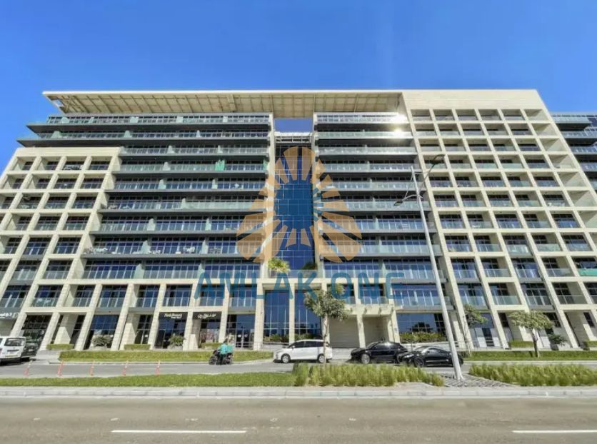 Spacious 1BR | Prime Area | Large Layout