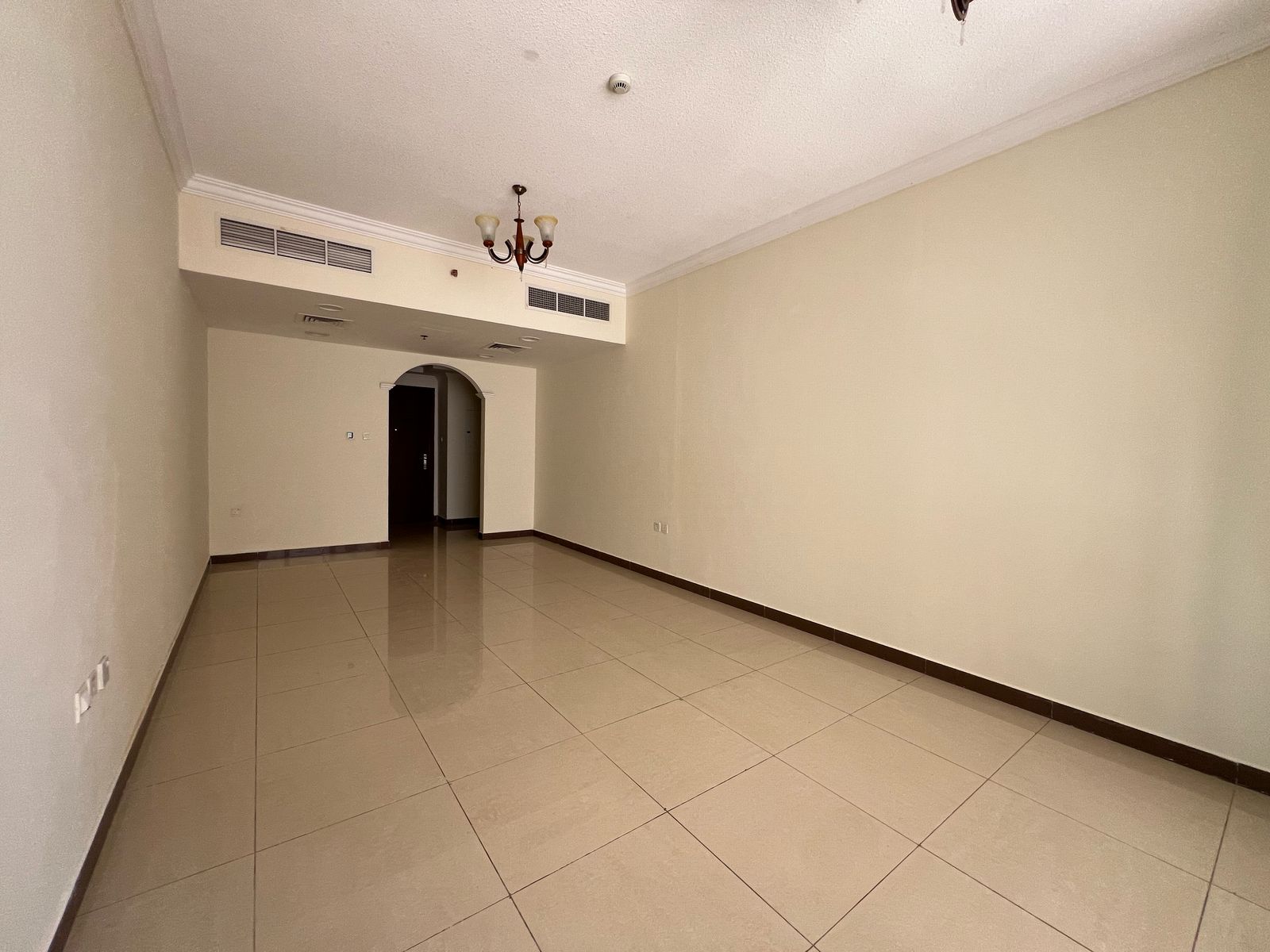 With a free gym and one free month, very spacious layouts, excellent finishes, and an open view of Al Qasimia City in a prime, service-rich location.