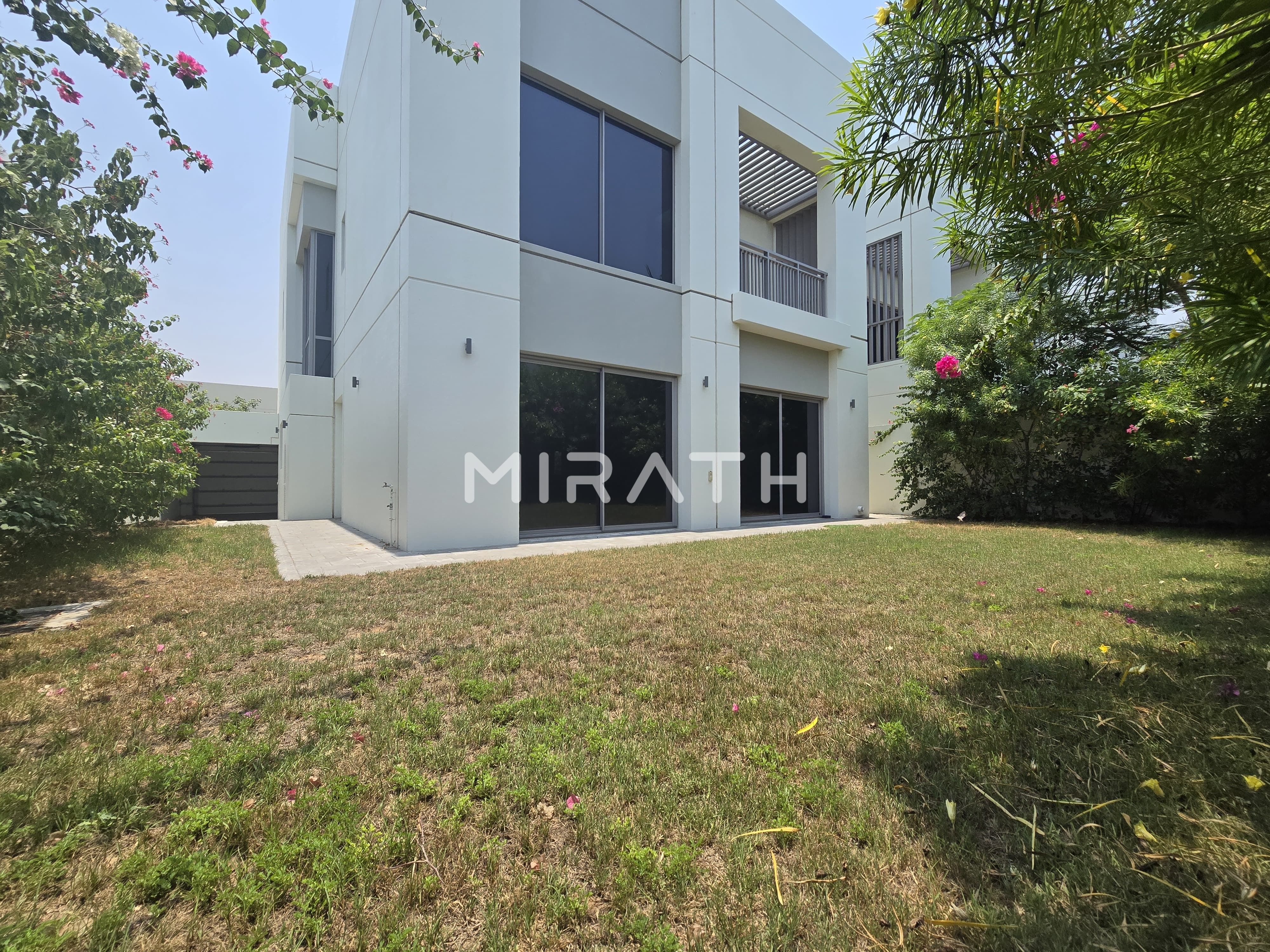Modern Villa | Great Facilities | Huge Garden
