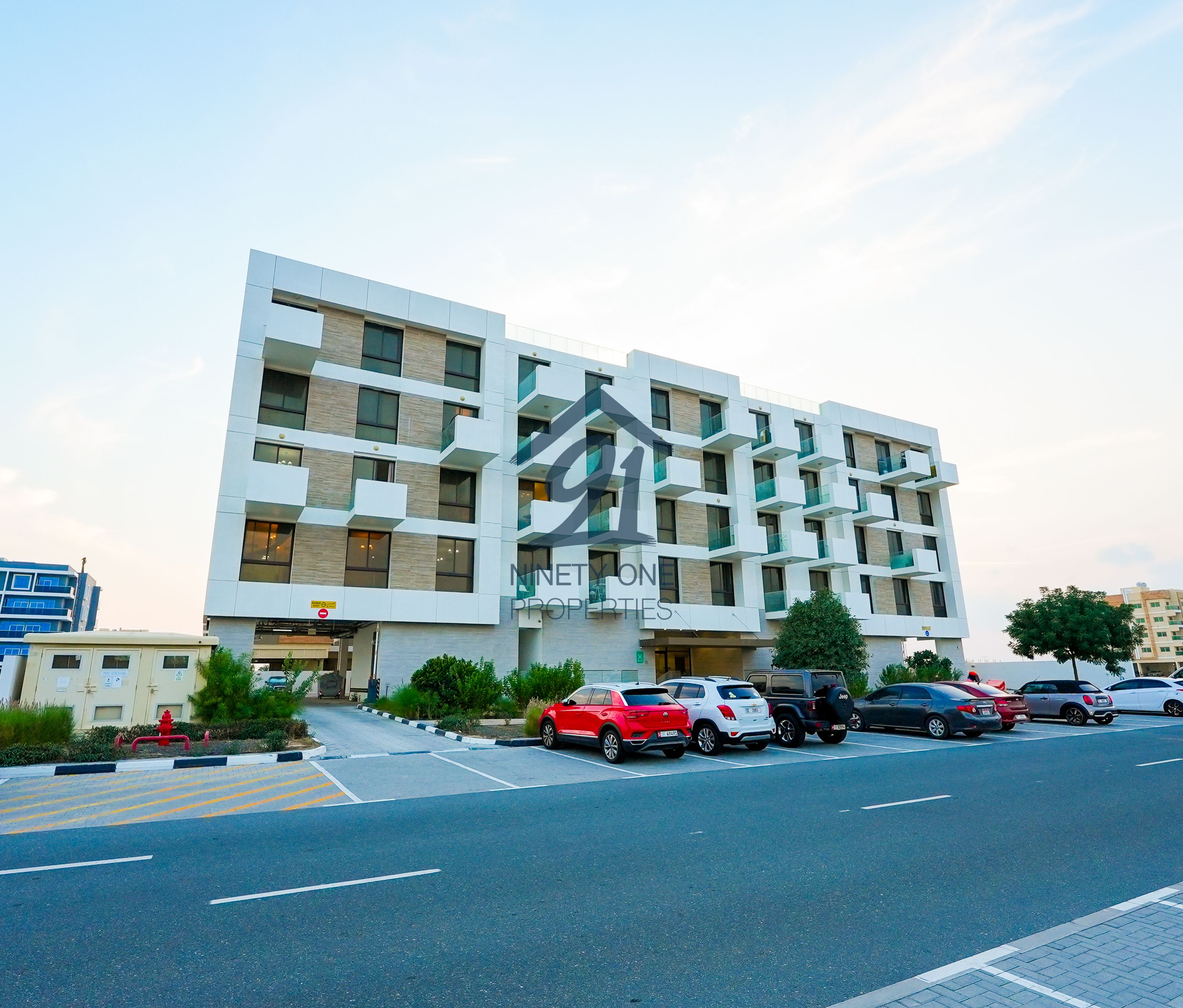 Hot Deal | Large Layout | Ready to Move