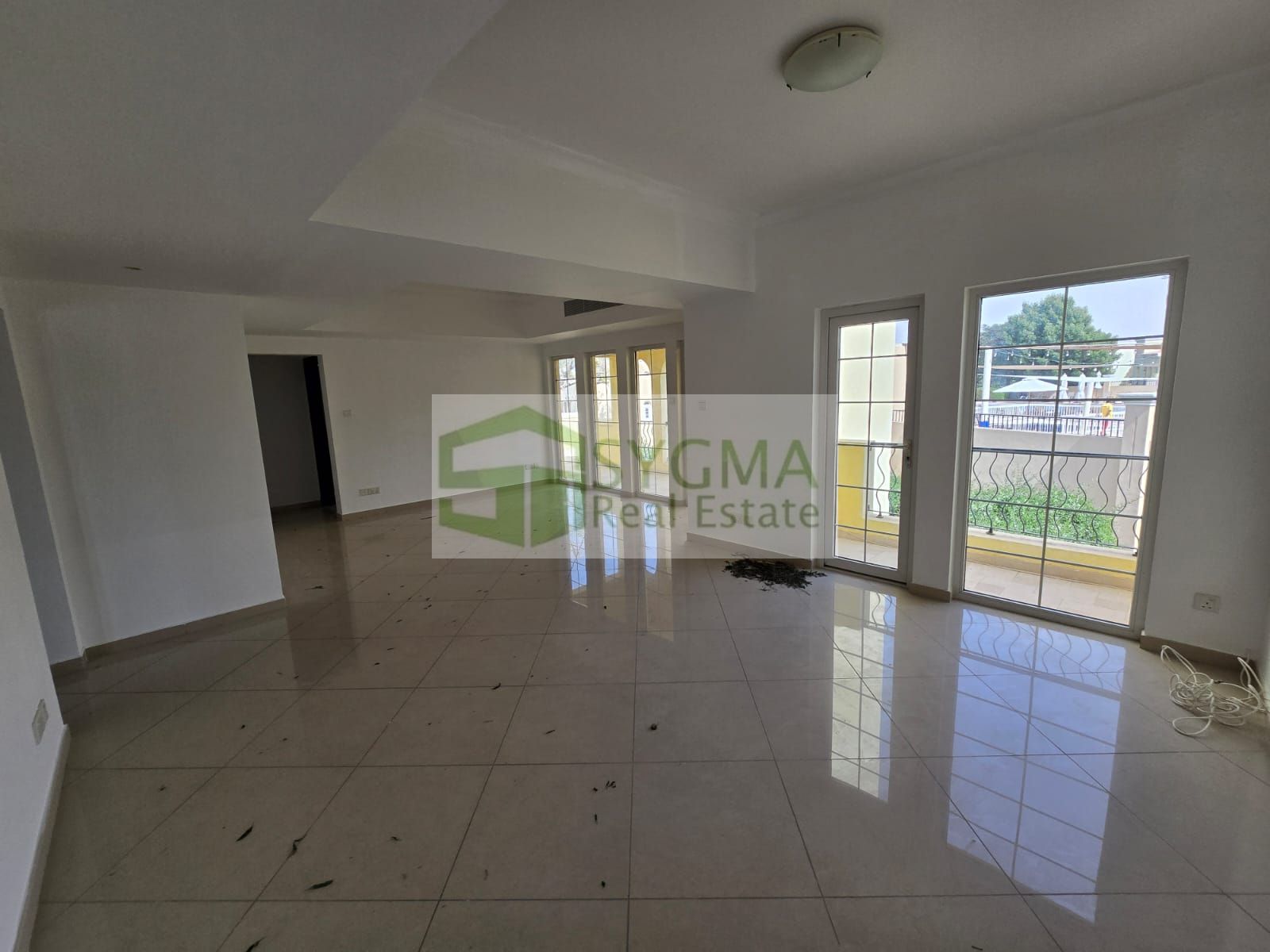 2 Bedroom Townhouse Ready to Move in