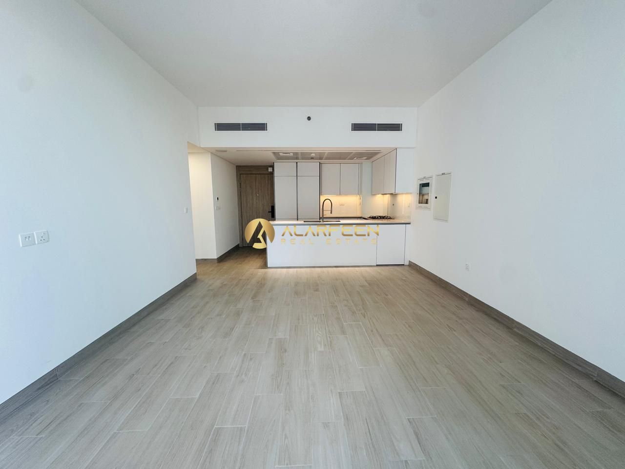 2bhk With Maid | Brand New | Prime Location