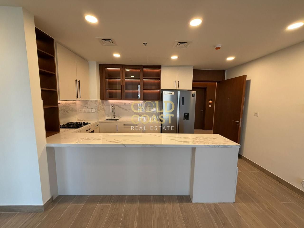 AVALIBLE IMMIDIATELY | BRAND NEW | BUTTERFLY | DOUBLE MASTER BEDROOM | HOLLAND GARDENS | APPLIANCES INCLUDED