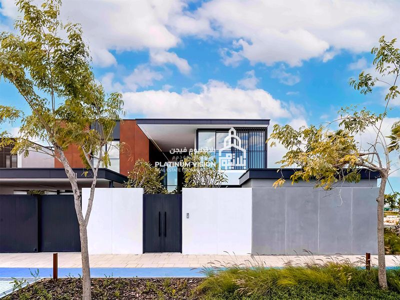 CORNER | High Ceiling | Very Close to Parks and Facilities | Ethir