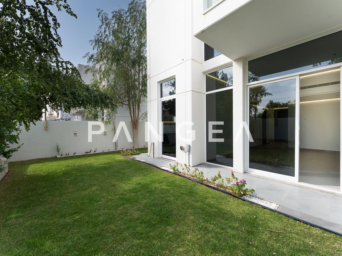 Private Garden | Upgraded | Vacant