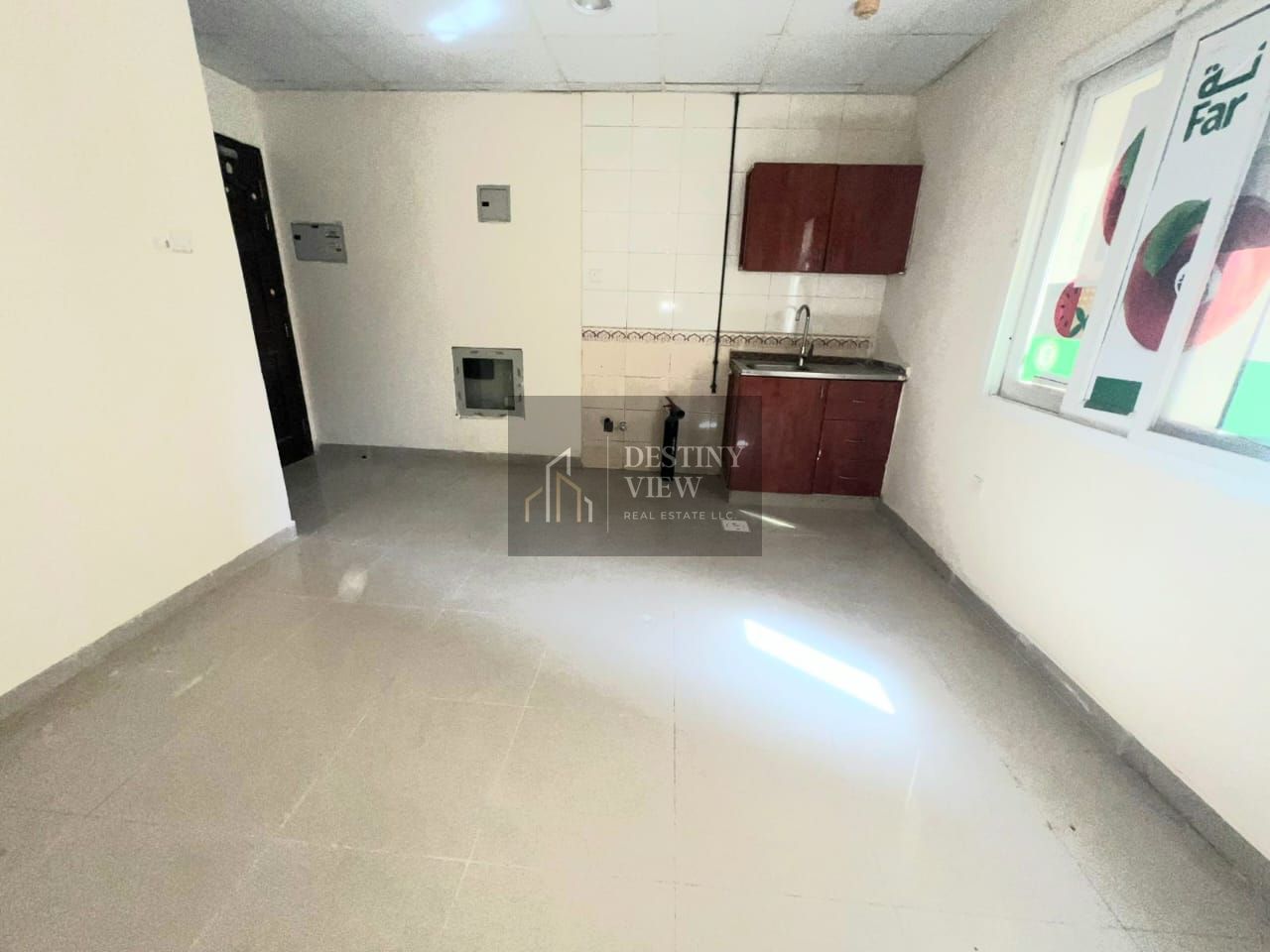 Big spacius lavish studio full family building just rent 18k near safari mall