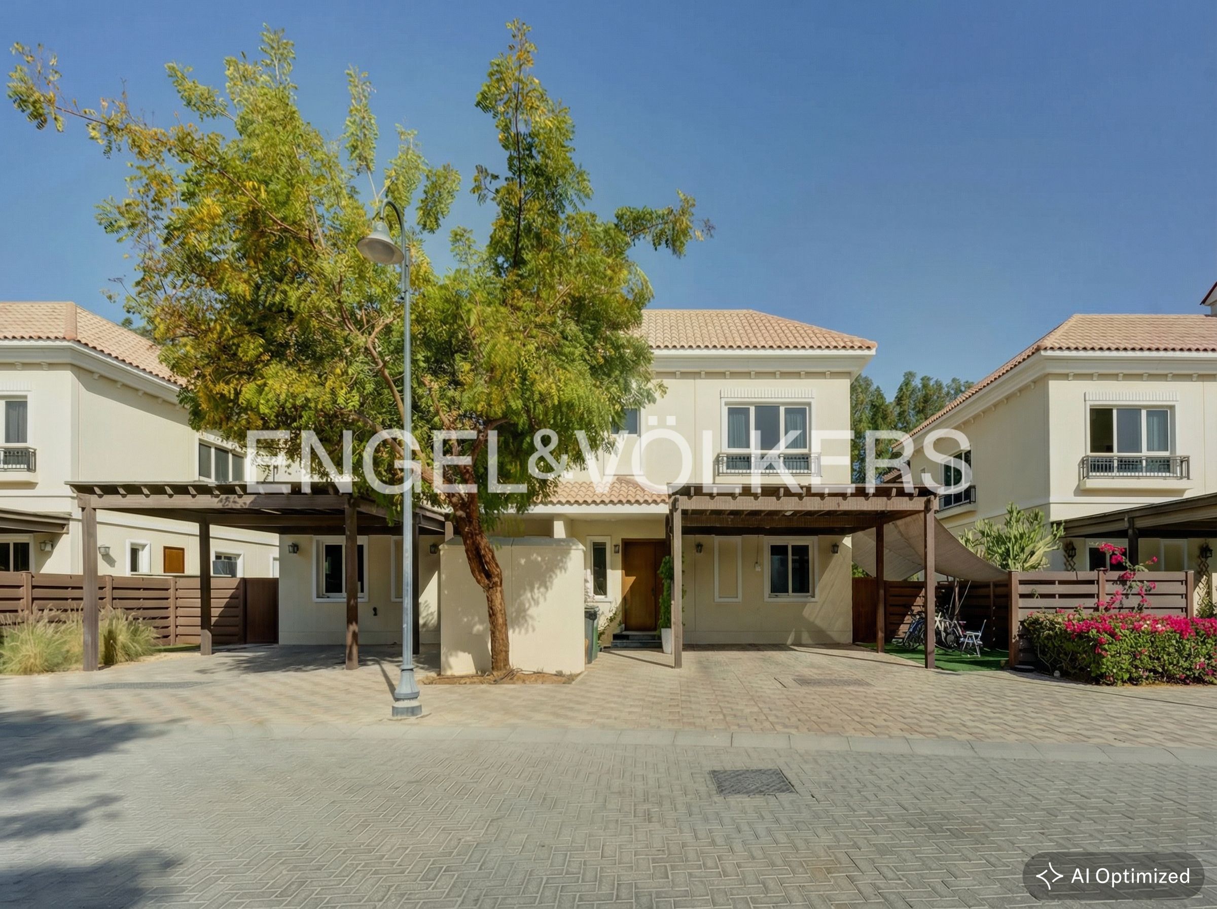 Prestigious Living | Single Row | Vacant soon