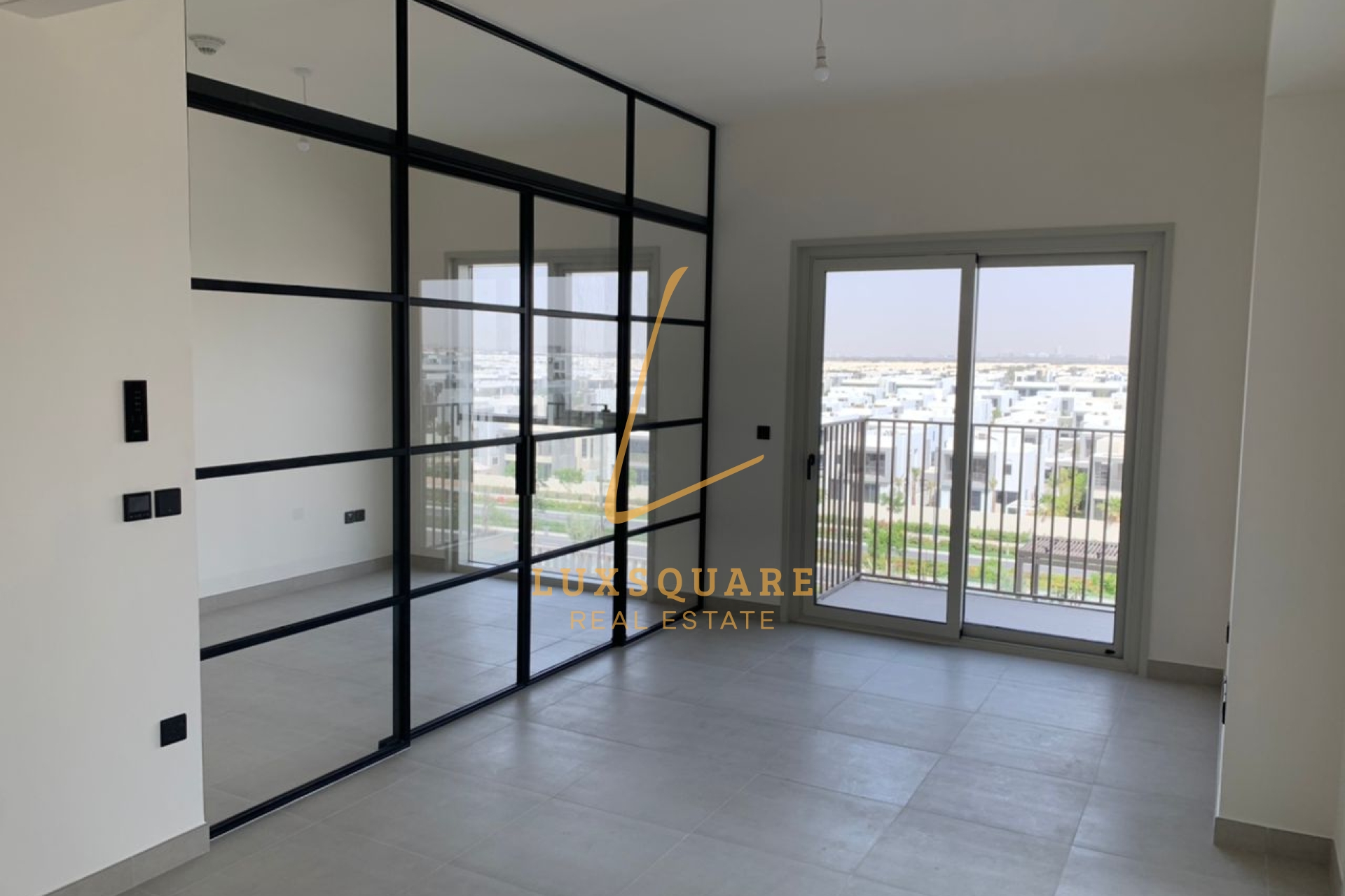 Bright + Spacious I Prime Location I Ready to Move