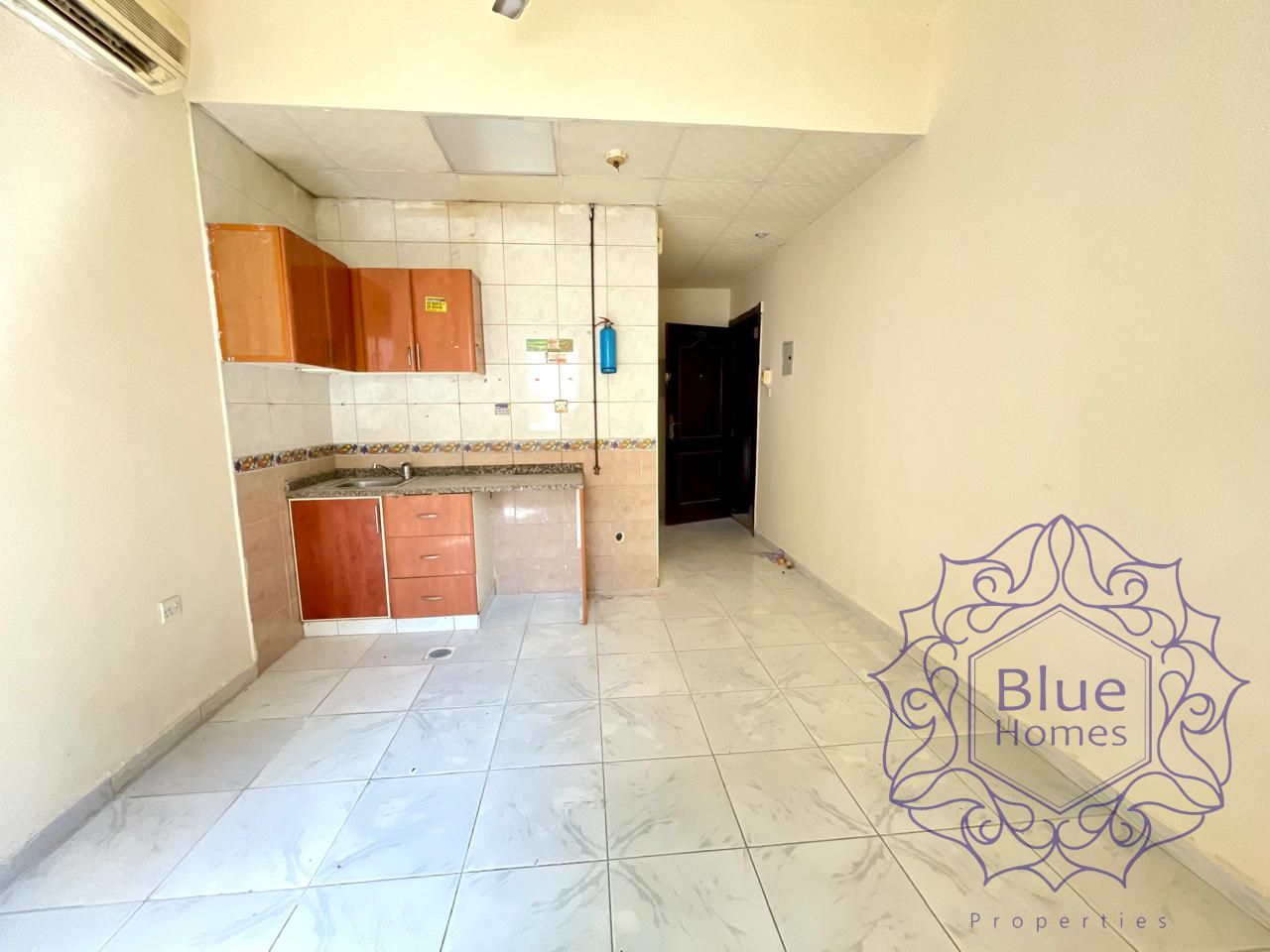 Studio flat at muwaileh commercial university road