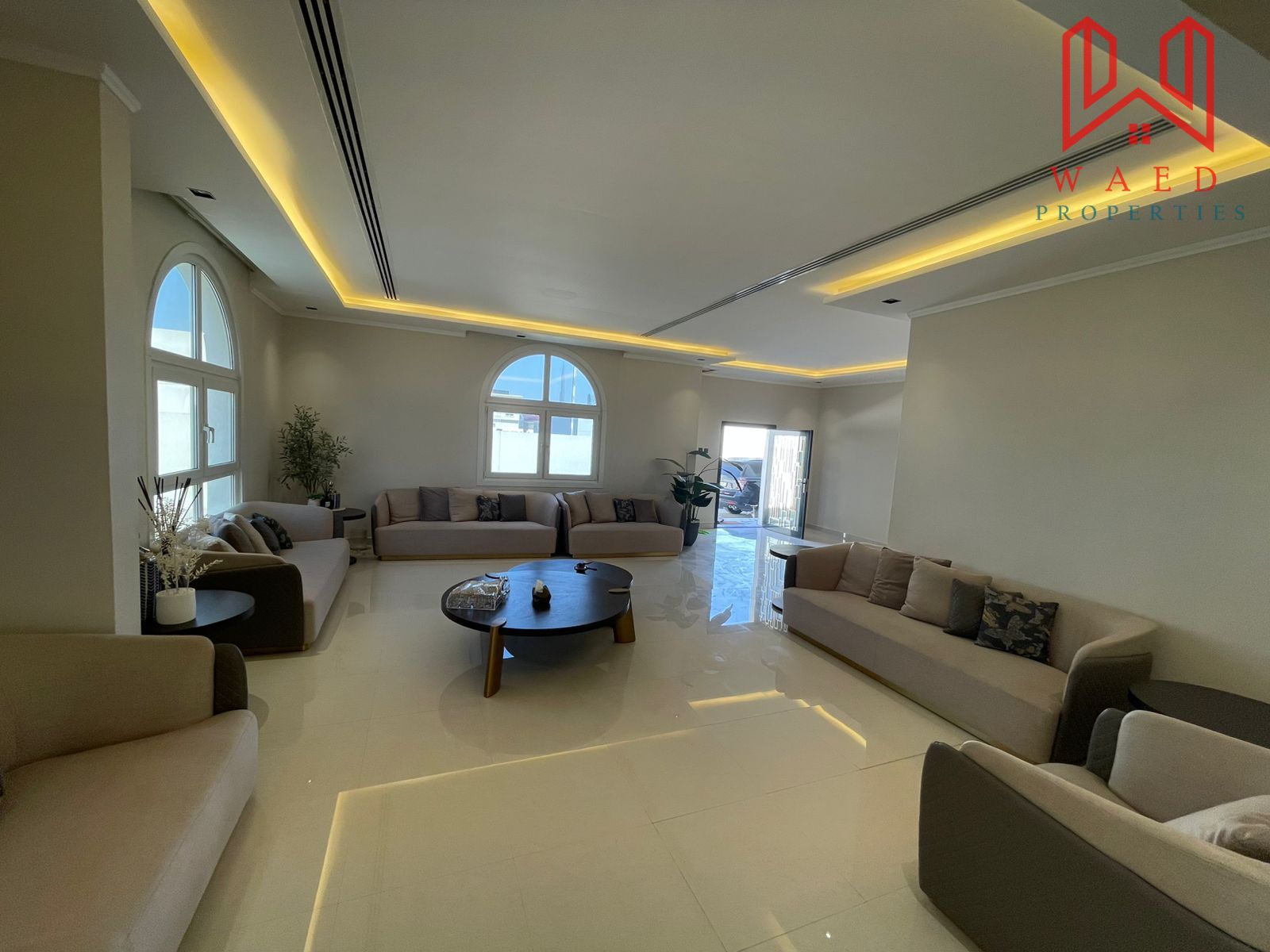 Premium 5-BR Commercial Villa|Business Opportunity