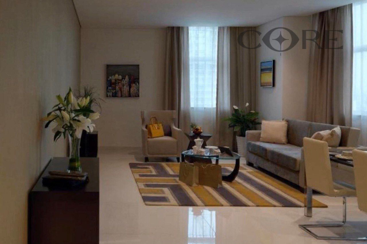 The Cosmopolitan / Cour Jardin / Business Bay