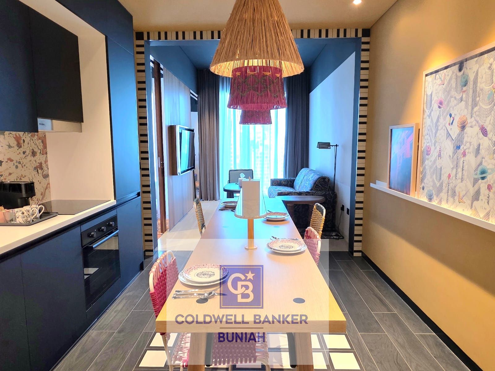 Modern | Canal View | Cafe + Co-Working | French & Italian Restaurants at your doorstep | Vibrant Living
