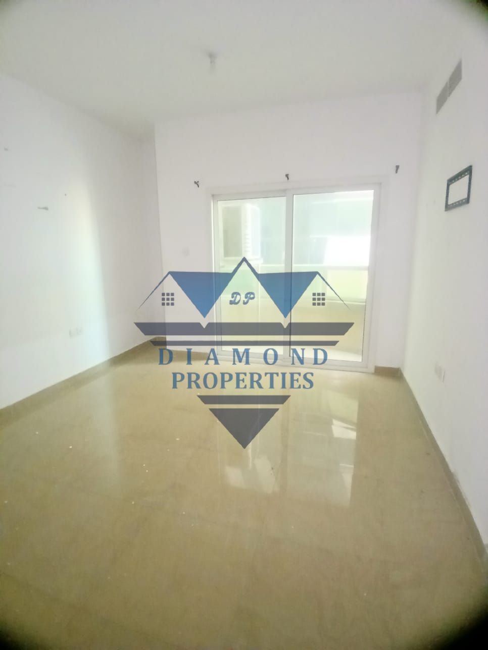 Very spacious hall close Central Ac with balkany 1bhk no deposit available in al Qasimia 33k