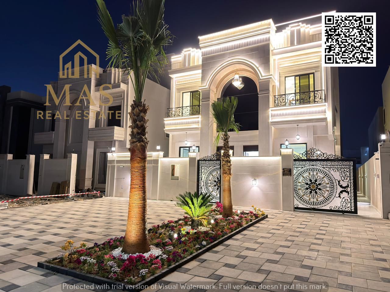Luxury classic villa- Suitable for family living and investment- Special price, negotiable.