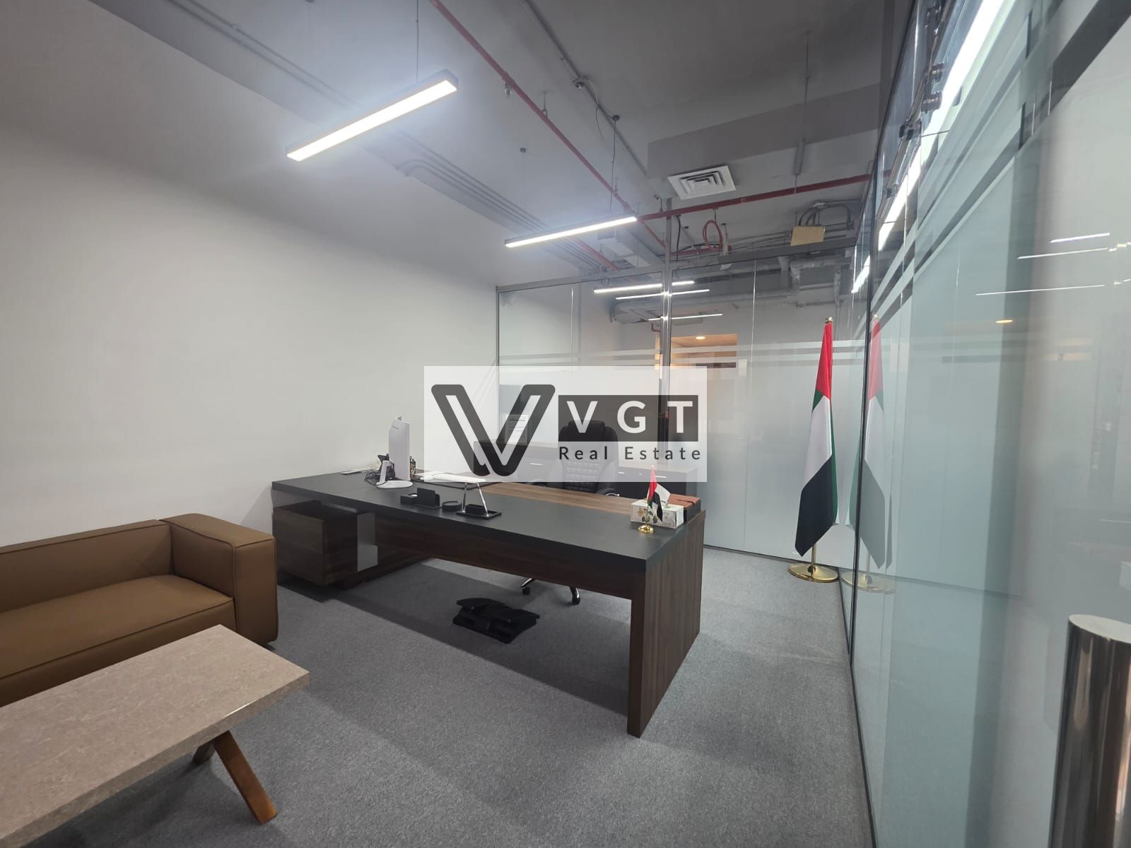 PRIME LOCATION | UNFURNISHED | READY TO MOVE