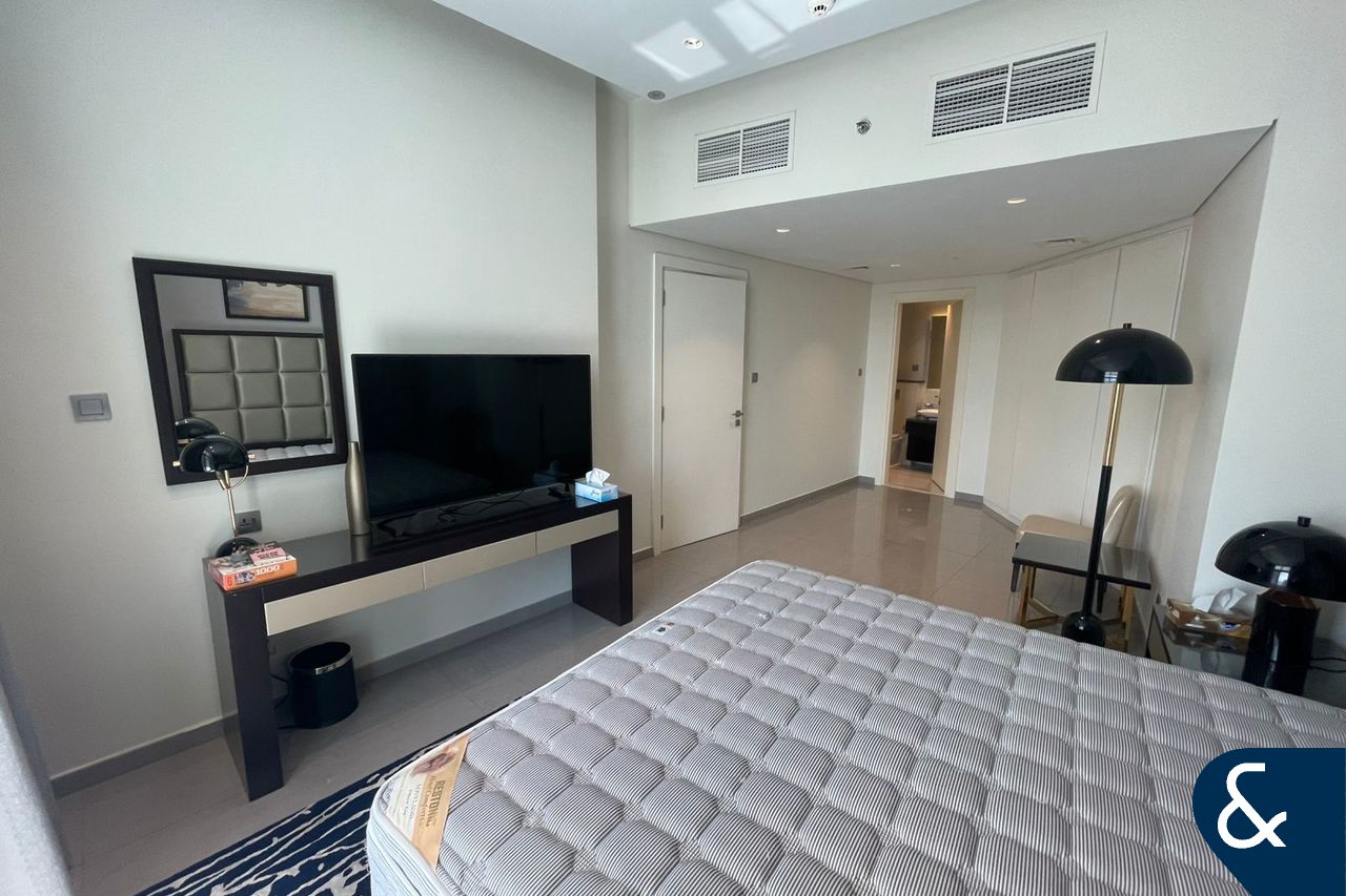 High Floor | Canal View | 1002 sqft