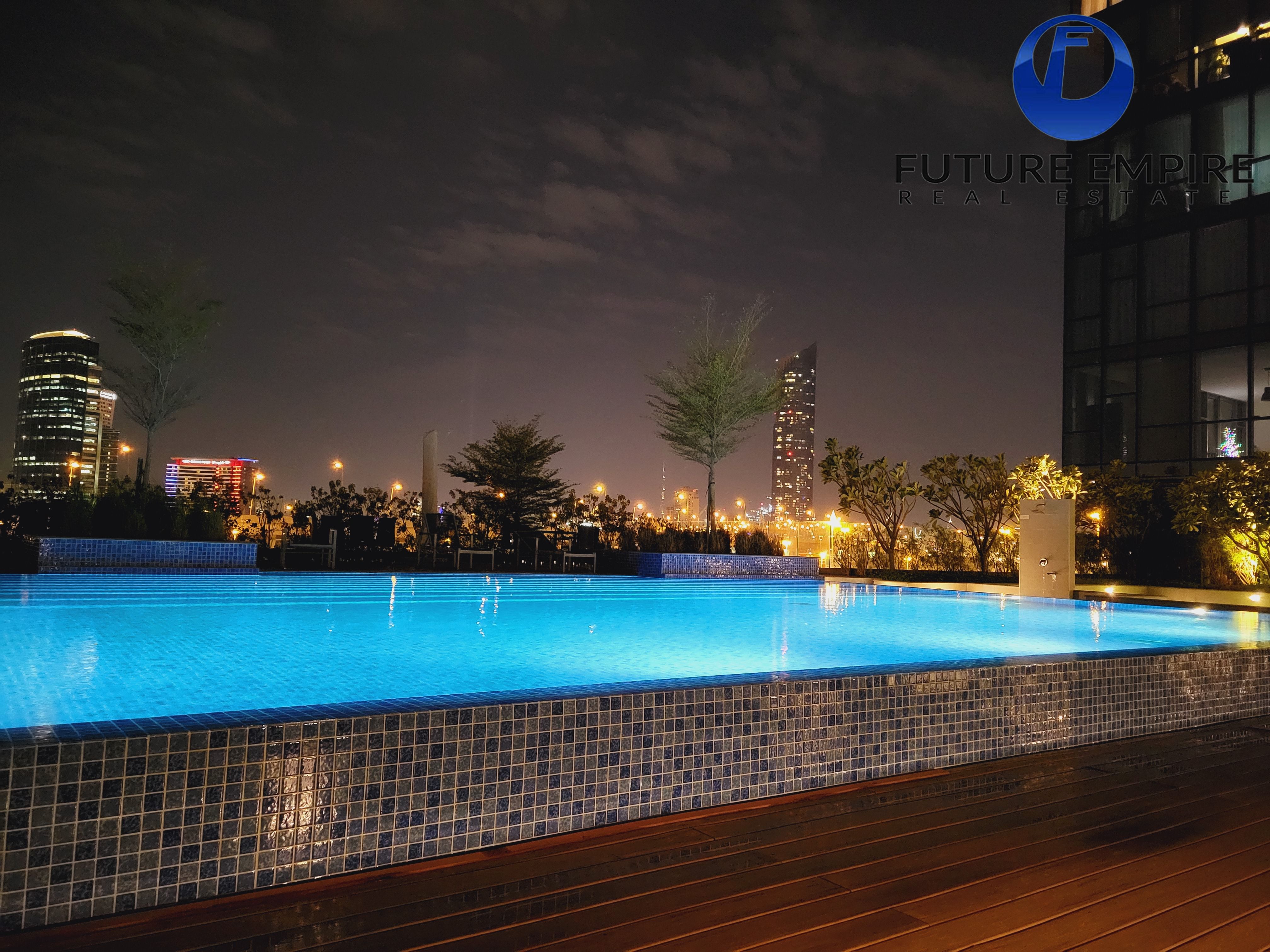 Lavish 2BKH Apartment + Maid Room % Near To Mall