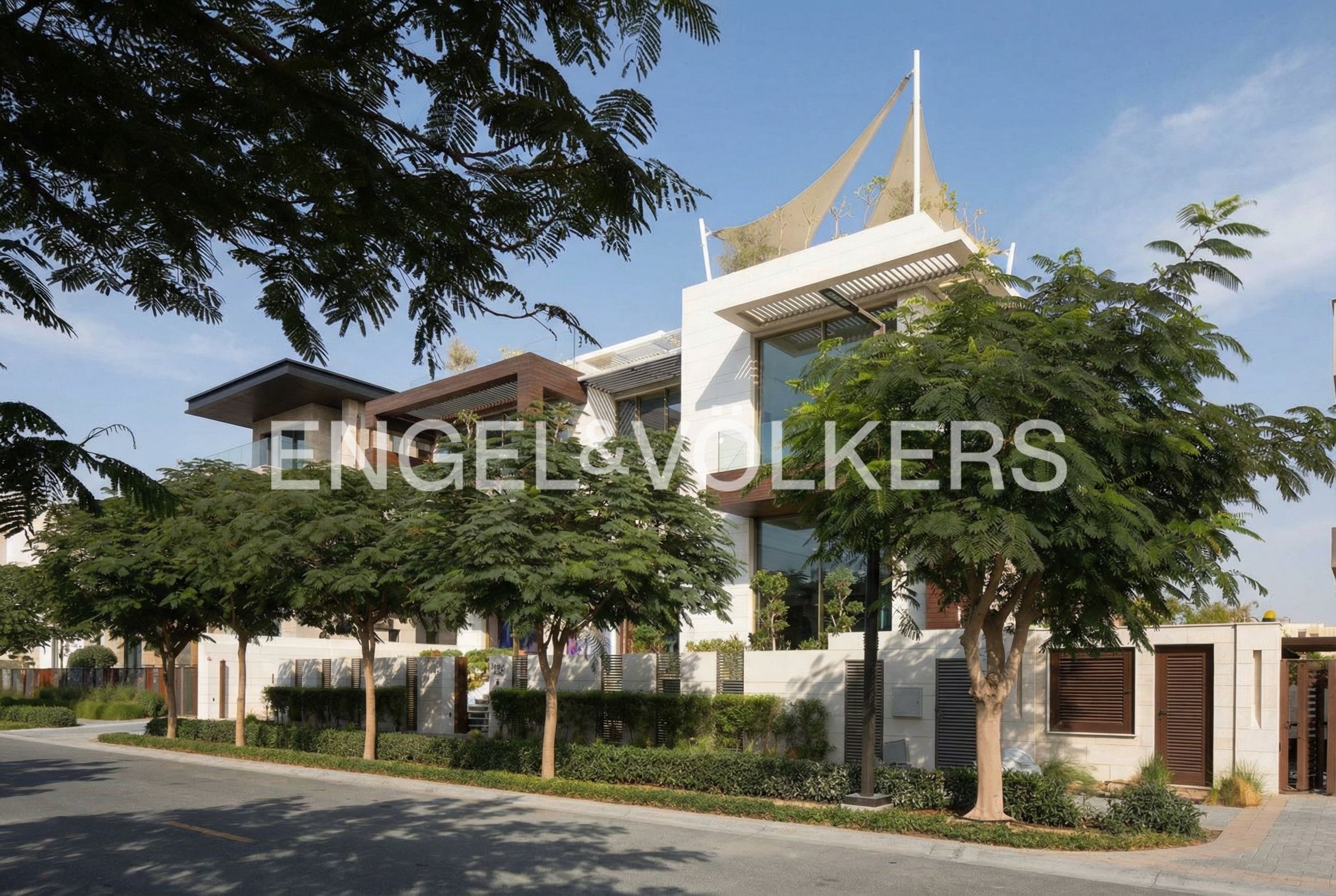 Custom Built | Luxury Villa | Distinctive