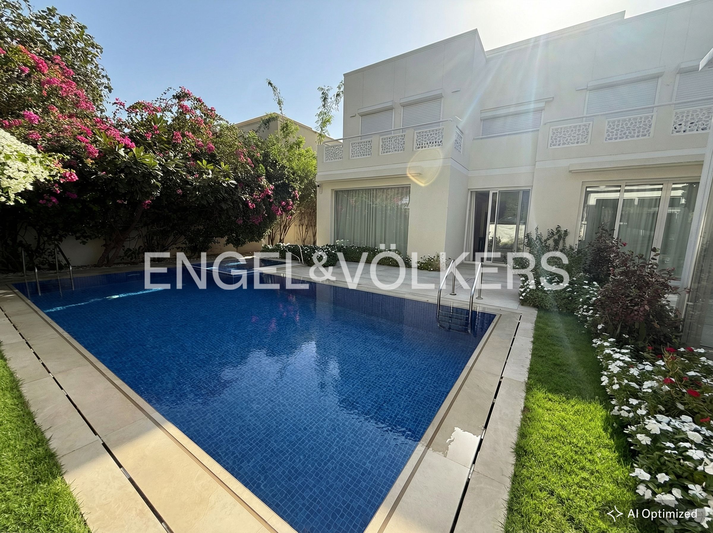Private Pool | Fully Upgraded | Large Master Room