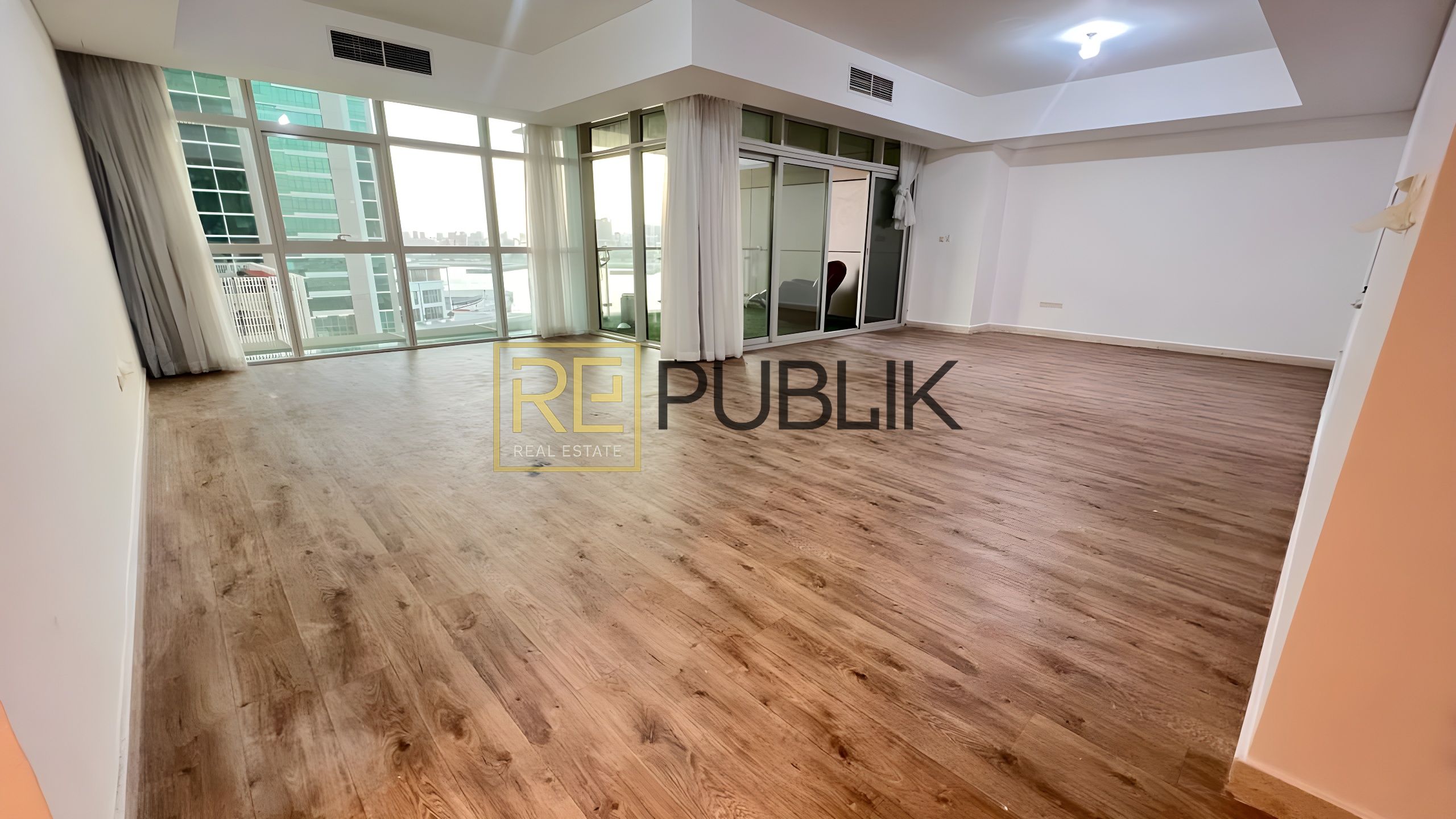 Full Sea View 3BR + Maid | Spacious Layout