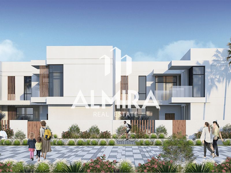 Spacious 3BR TH | Elegant Finishes | Prime Location