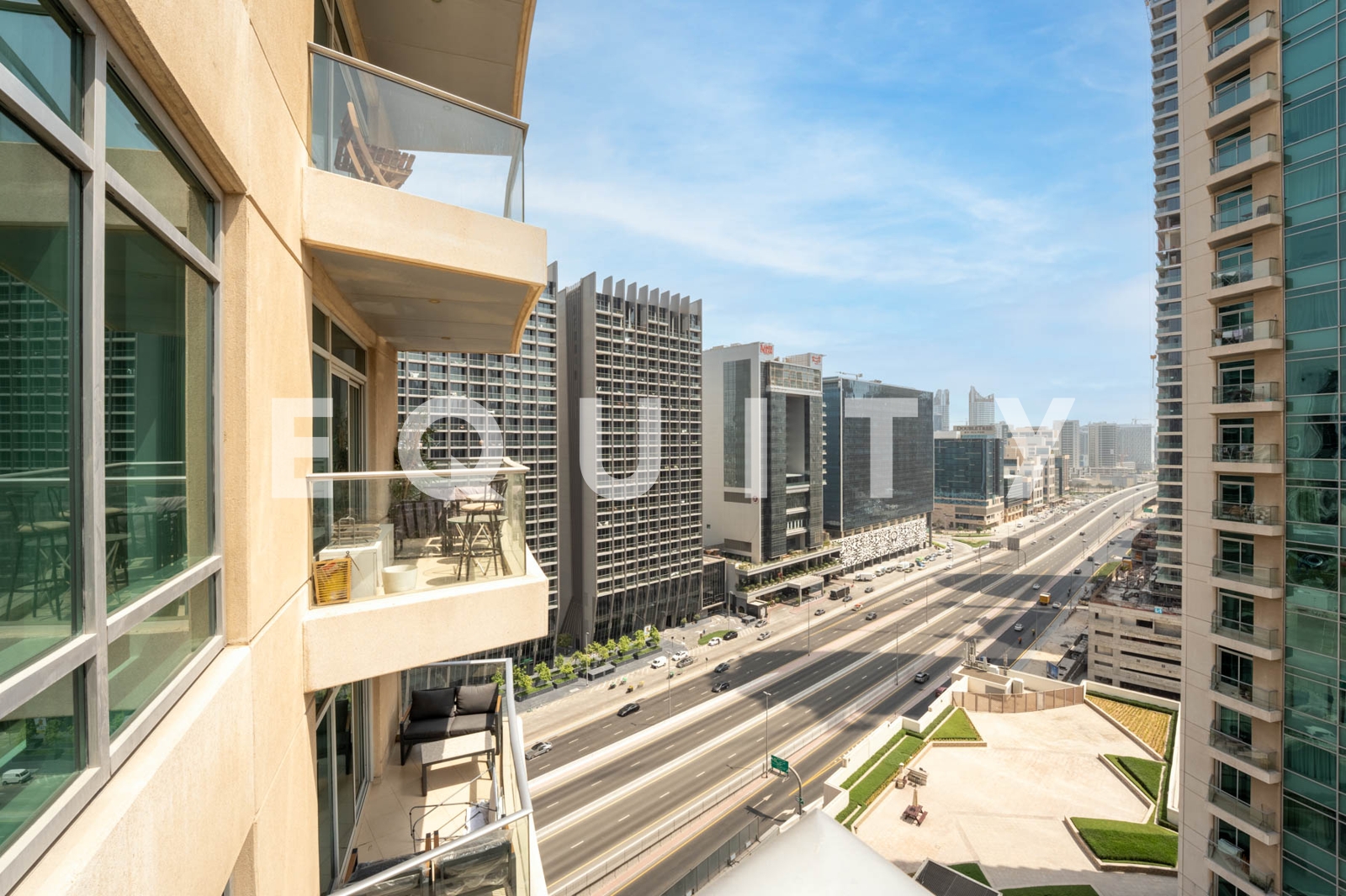 Vacant on Transfer | Old Town Views | Balcony