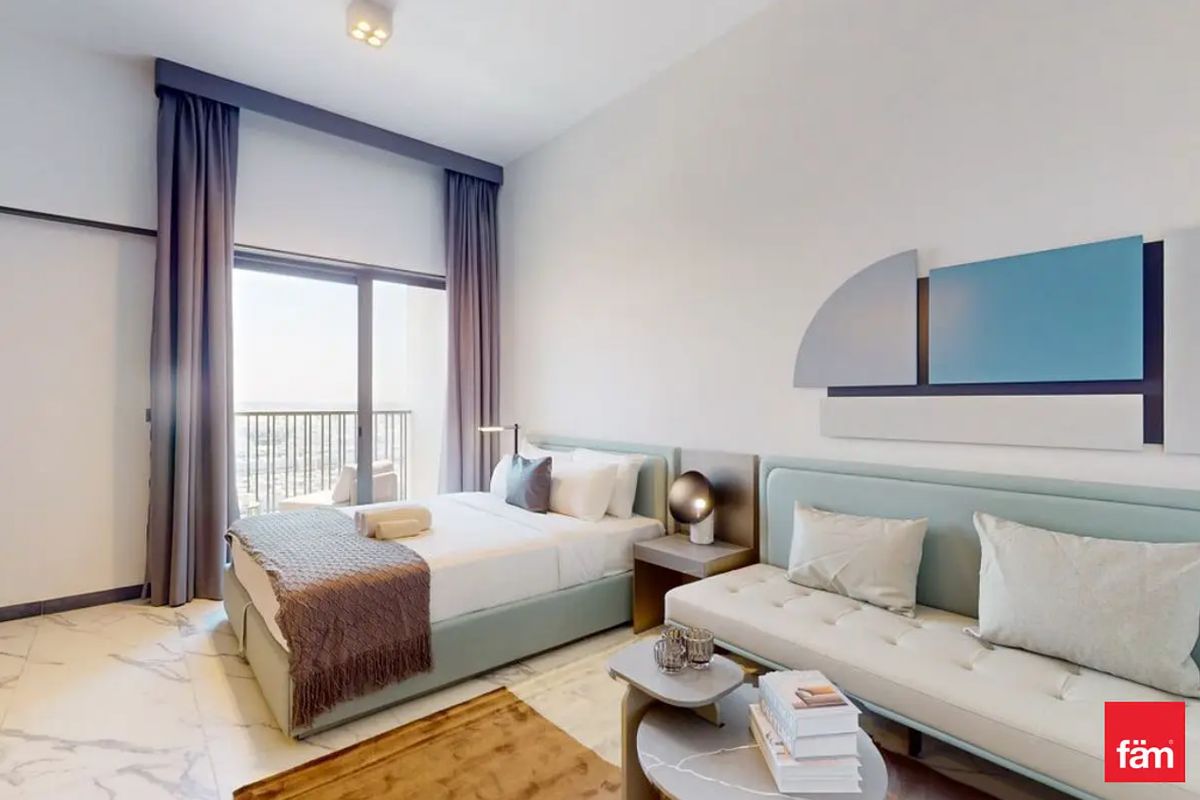 Bright Studio | Fully Fitted | Best Price | Vacant