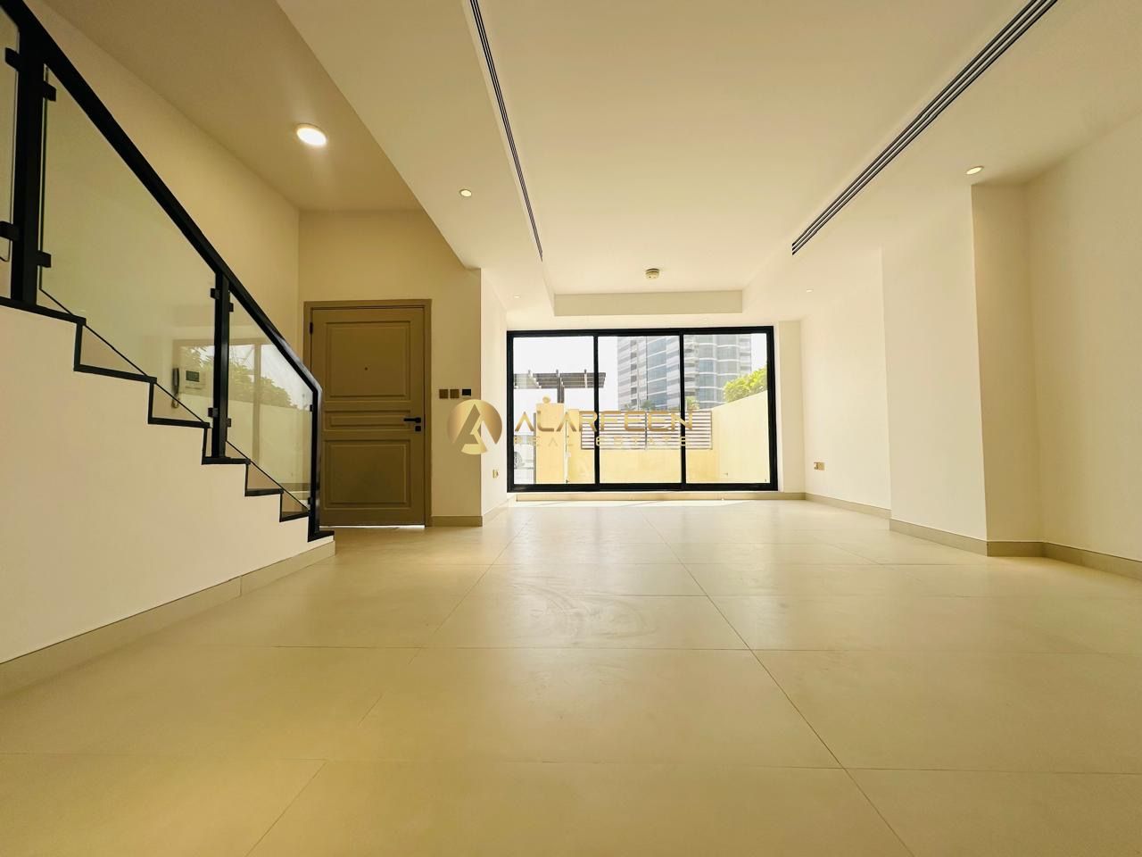 Private Elevator | Upgraded | 4Br+Maid
