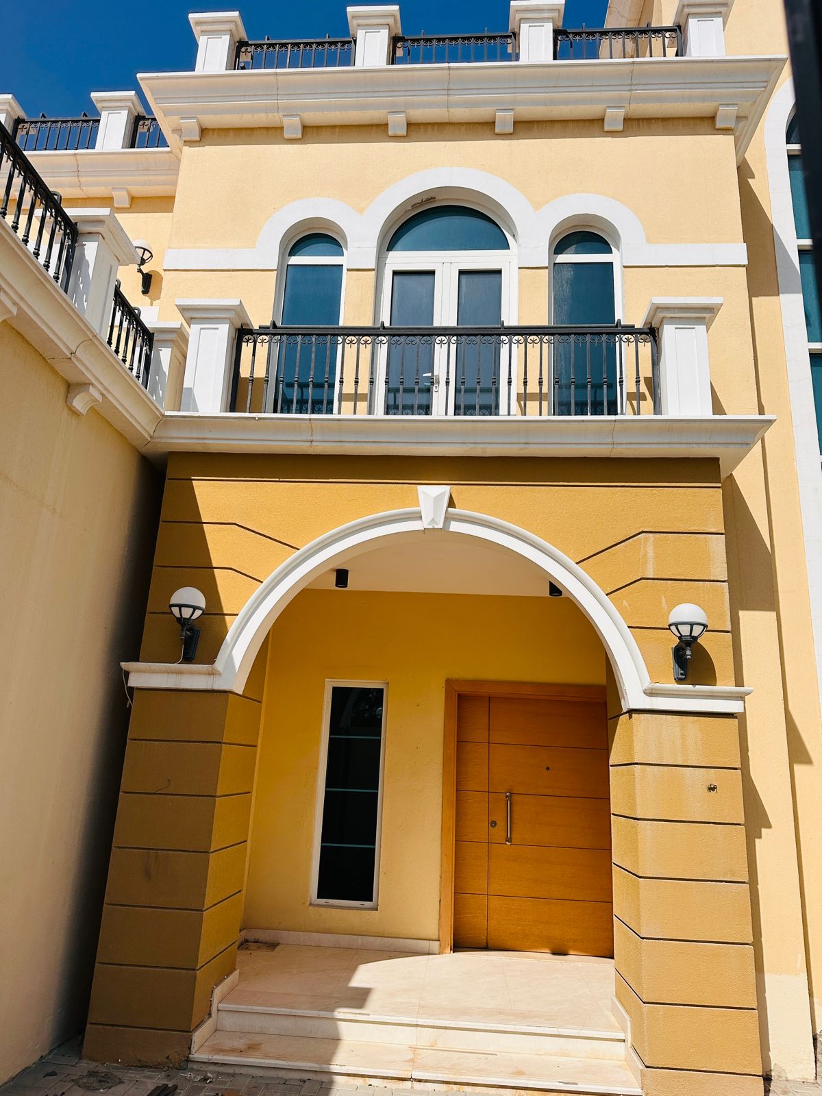 SPACIOUS | 4BHK VILLA | CORNER