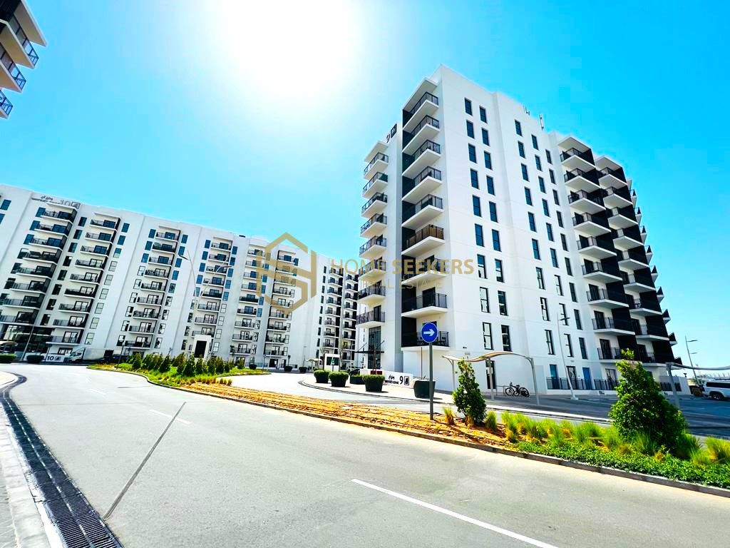 Spacious Unit | Luxury Live | Beautiful Apartment
