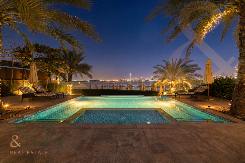 Fully Renovated 5-Bed Villa | Direct Beach Access