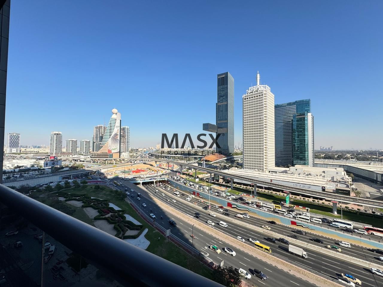 Spacious Living | Ready to Move | Prime Location