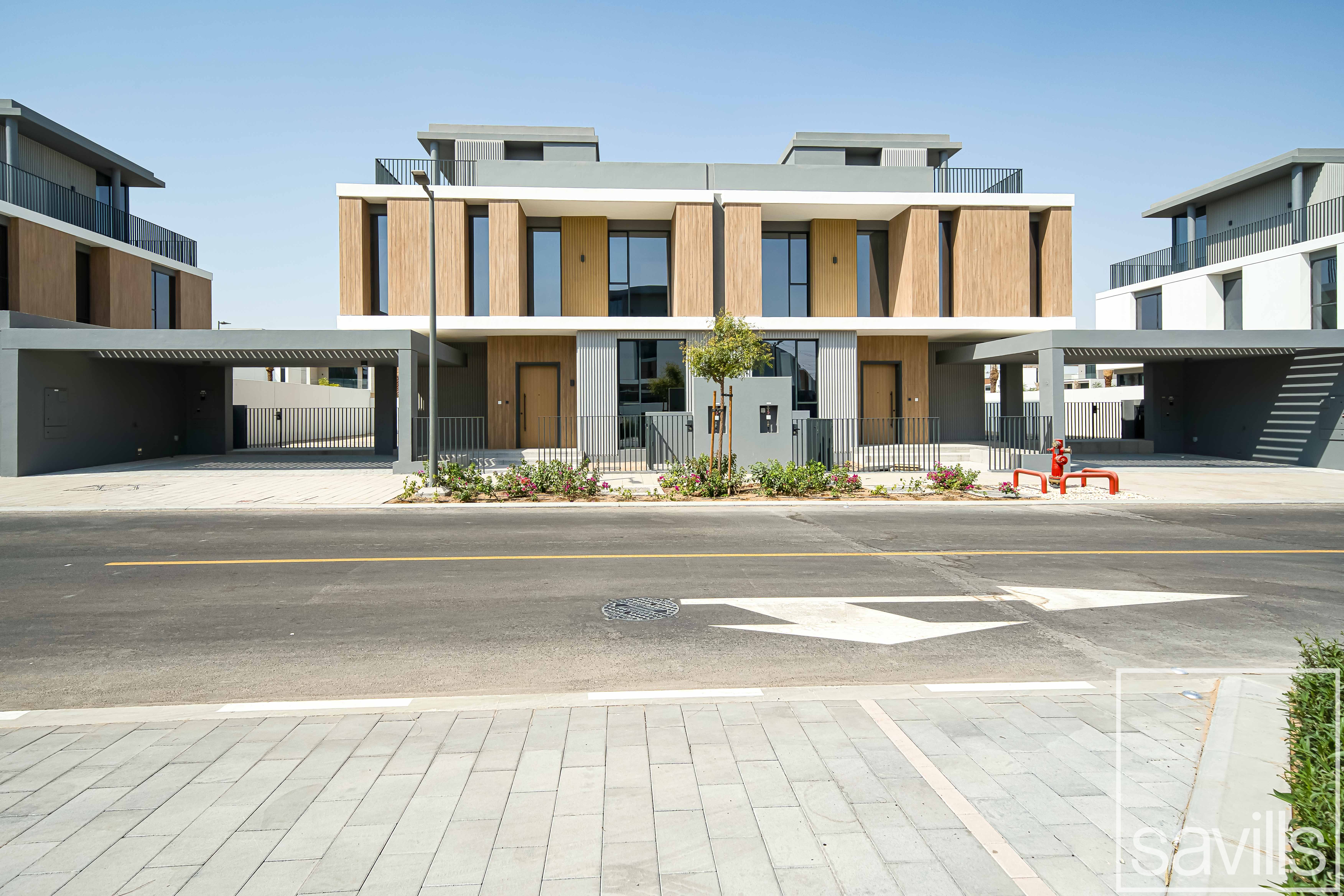 LARGE PLOT | CORNER UNIT | MULTIPLE OPTIONS