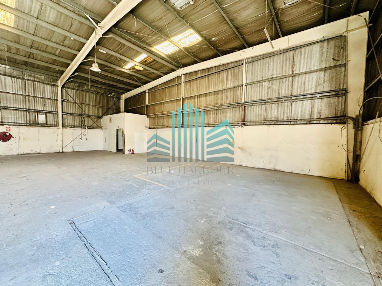 AVAILABLE FOR 10 MONTHS | WITH MEZZANINE | READY TO USE