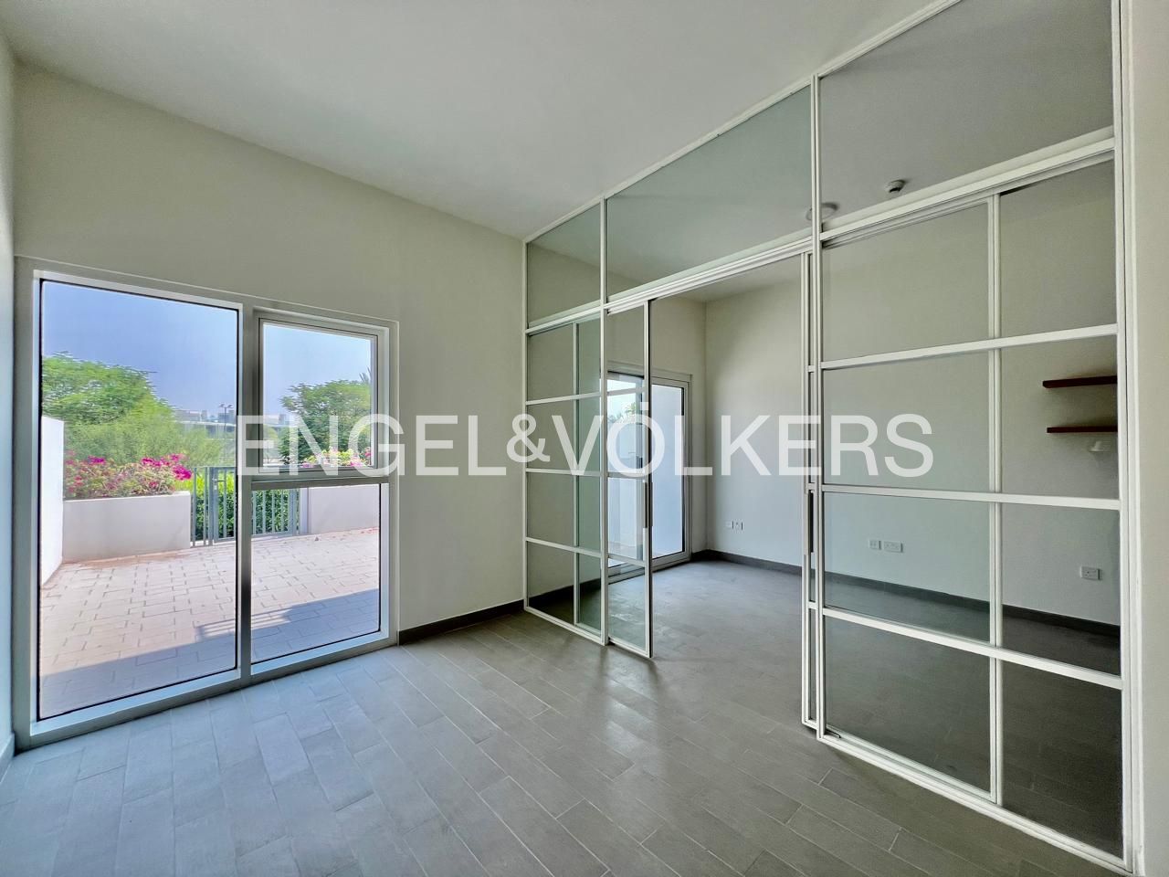 Large Terrace | Vacant | Chiller Free