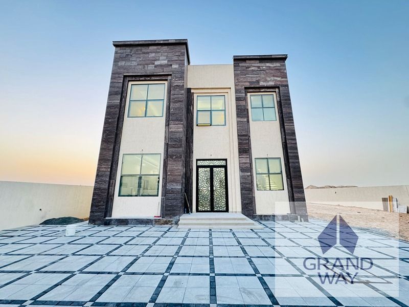 4BR Beautiful Villa I Maids Room I Covered Parking