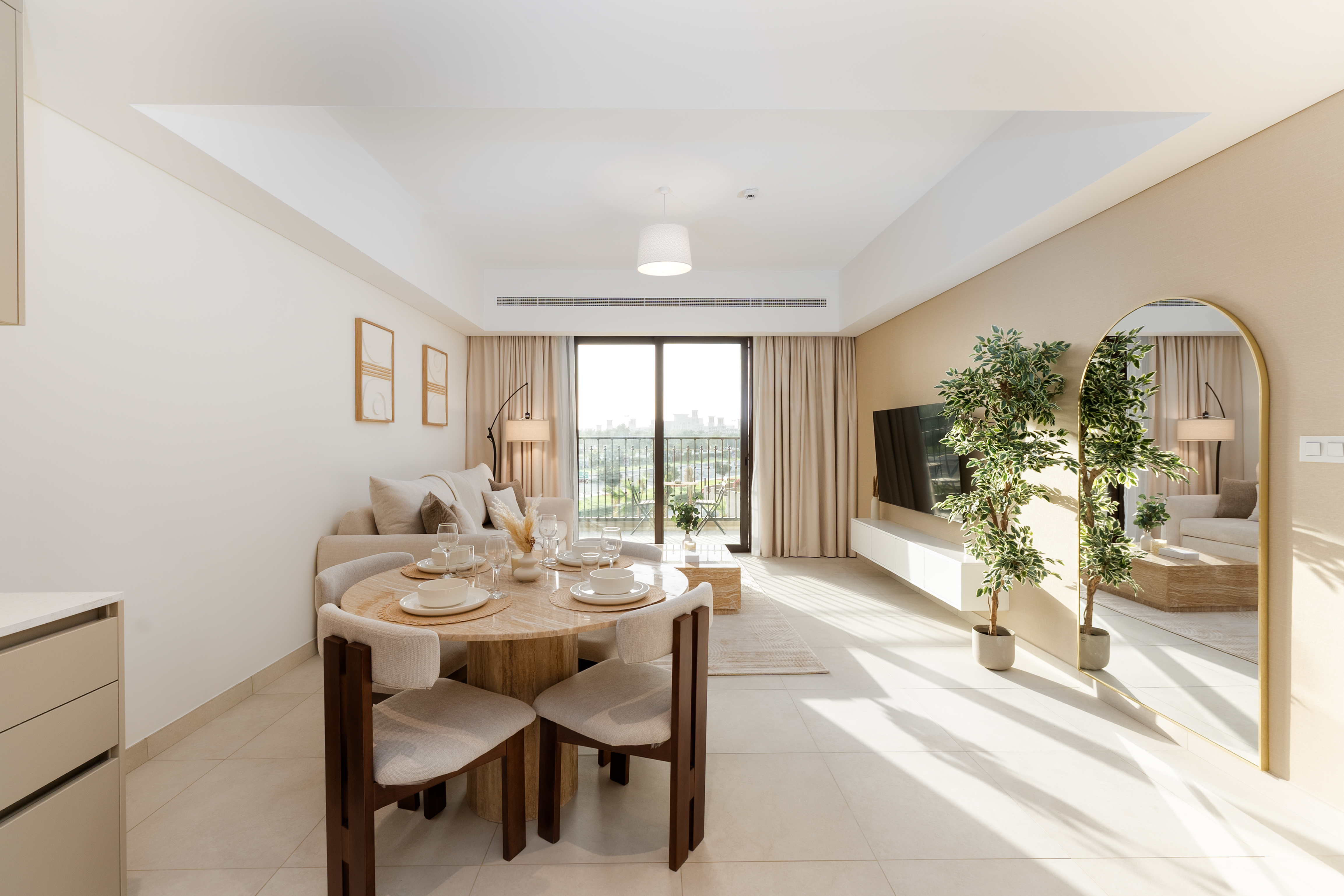 Chic MJL Retreat | Steps to Souk Madinat & Burj Al Arab