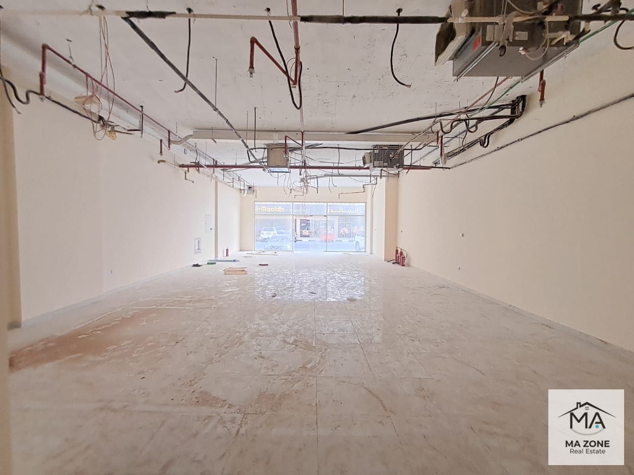 Highest walking traffic shop in new muweillah commercial