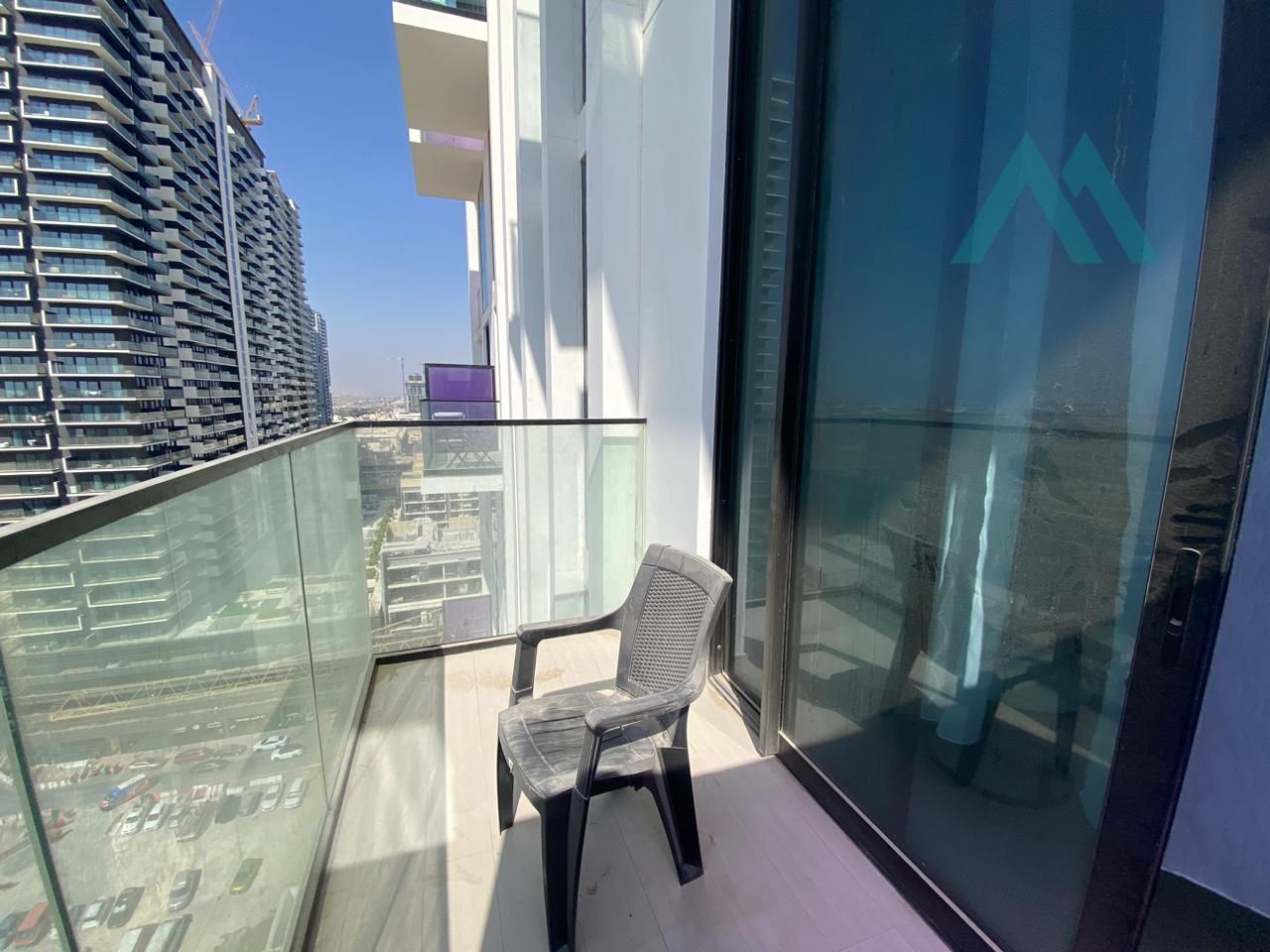 CLOSE TO EXIT | FURNISHED | VACANT